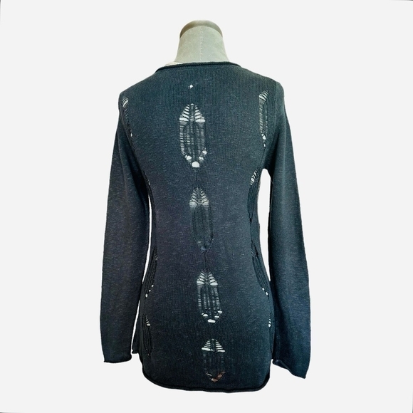 Women’s Sweater YOUNG FABULOUS & BROKEN Long Sleeve Crewneck Cut Out Sweater Top - Picture 4 of 6